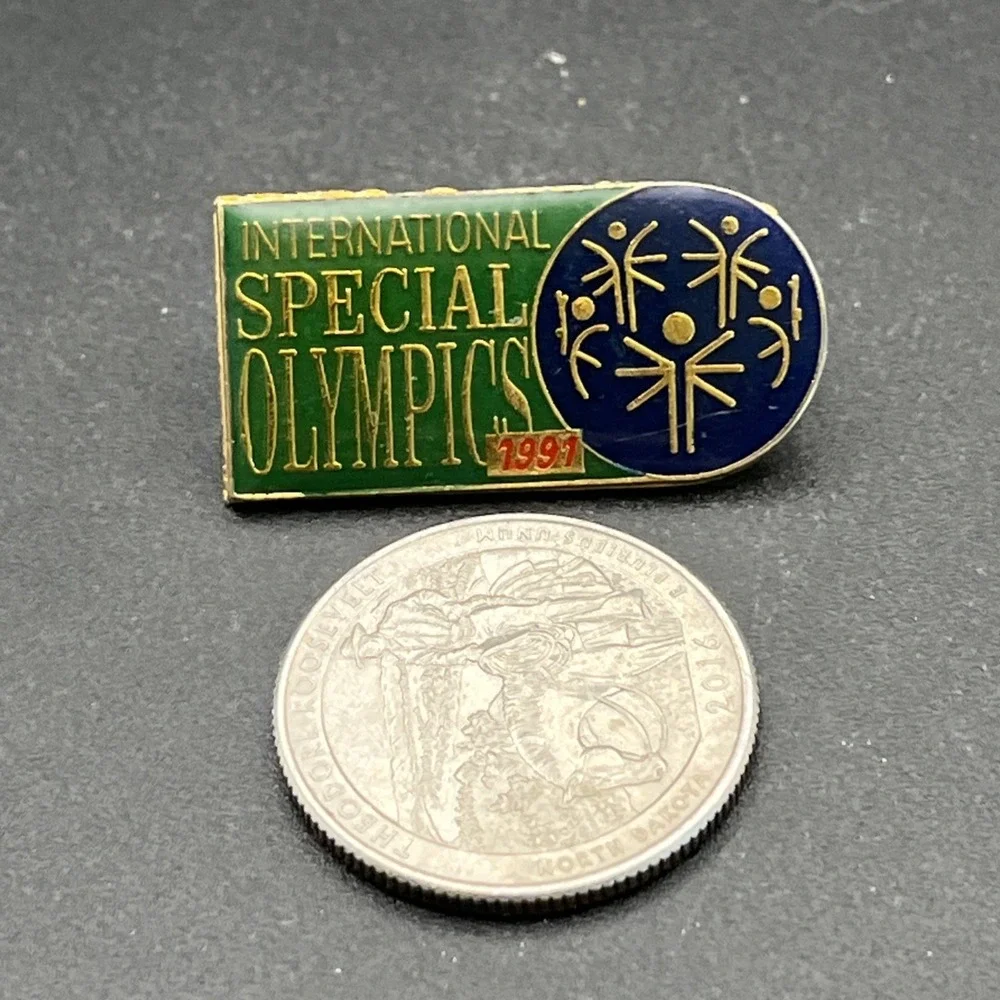 International Special Olympics‎ 1991 Lapel Hat Pin